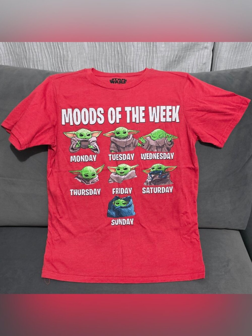 Star Wars Baby Yoda “Moods of the Week” Graphic Tee Boys Size L (10–12)